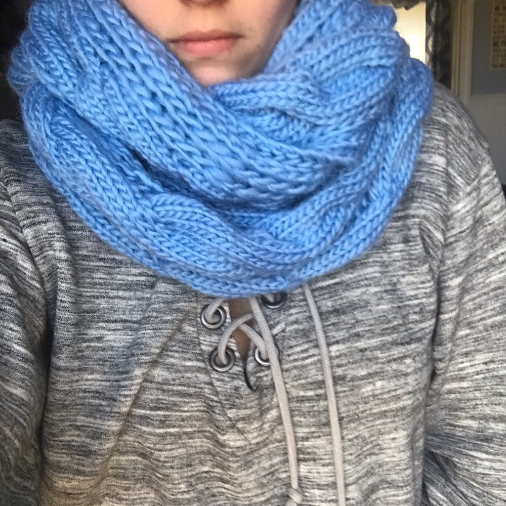 Infinity scarf